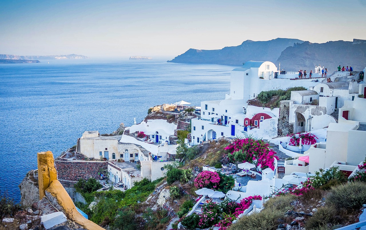 Mellow Trips_Valentines Day Blog_Santorini Greece